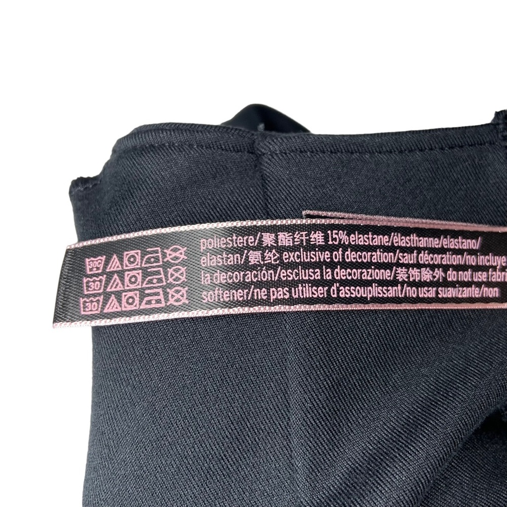 Victoria’s Secret Womens V Neck Sports Bra Size XL Black Back Cutout Activewear - Picture 8 of 8